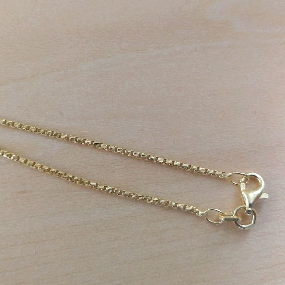 Cross Pendant on 20" Chain - Picture 4 of 7